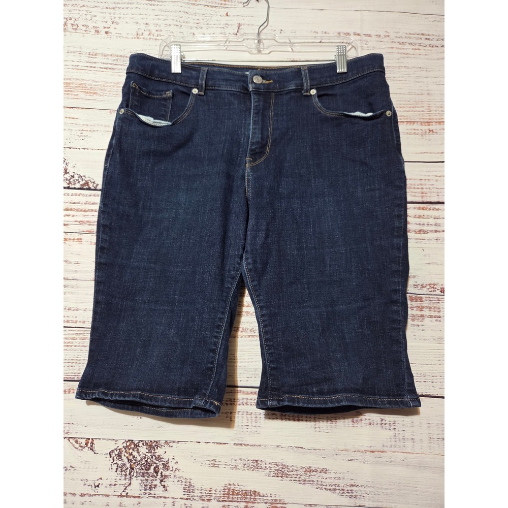 Levis Classic Bermuda Shorts Dark Wash Denim Stretch Size 32 Womens